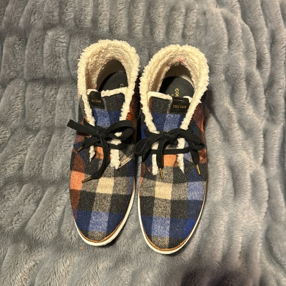 Womens COLE HANN Plaid Grand Wool Sherpa lined Chucka Booties Size 8.5 US - Picture 7 of 9